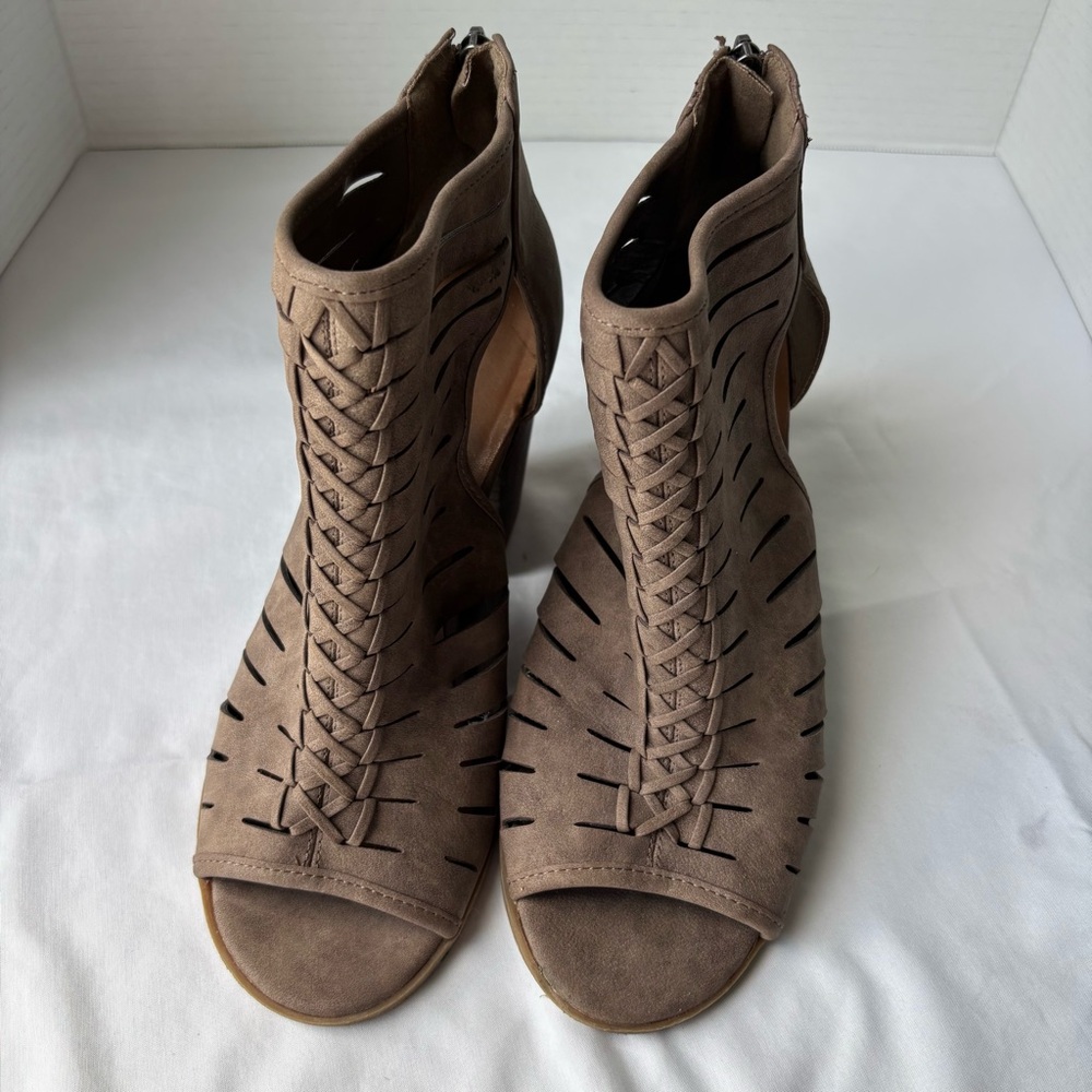 New Indigo Tan Suede Heels Boots with Zipper